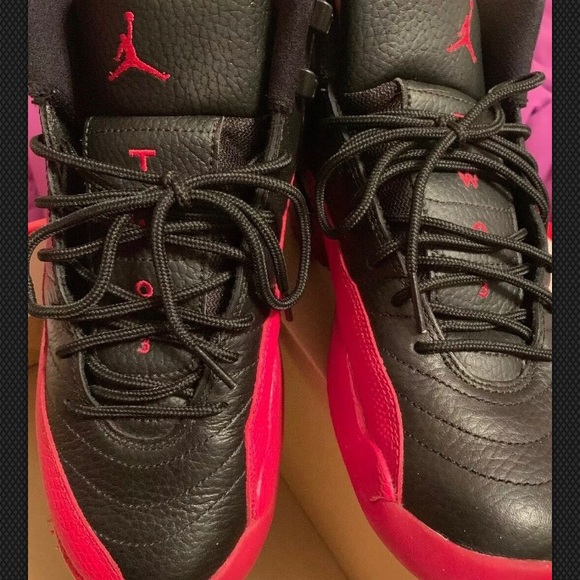 Jordan 12 flu game - Picture 4 of 4